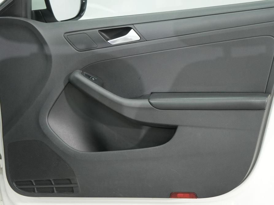 Volkswagen Jetta VI Новосибирск  - изображение 15