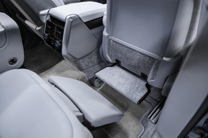 Новый Land Rover Range Rover V 2025 года, цена 34 100 000 рублей, внедорожник, Автокод Объявления