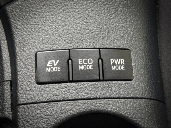 Toyota Auris II Рестайлинг с пробегом 2016 года, цена 1 799 900 рублей, 240000 км, универсал, Автокод Объявления