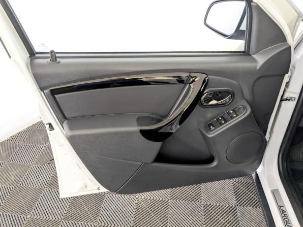 Lada (ВАЗ) Largus I Рестайлинг с пробегом 2026 года, цена 1 780 000 рублей, 4103 км, универсал, Автокод Объявления