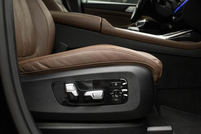 BMW X7 I (G07) с пробегом 2021 года, цена 8 499 000 рублей, 114677 км, внедорожник, Автокод Объявления