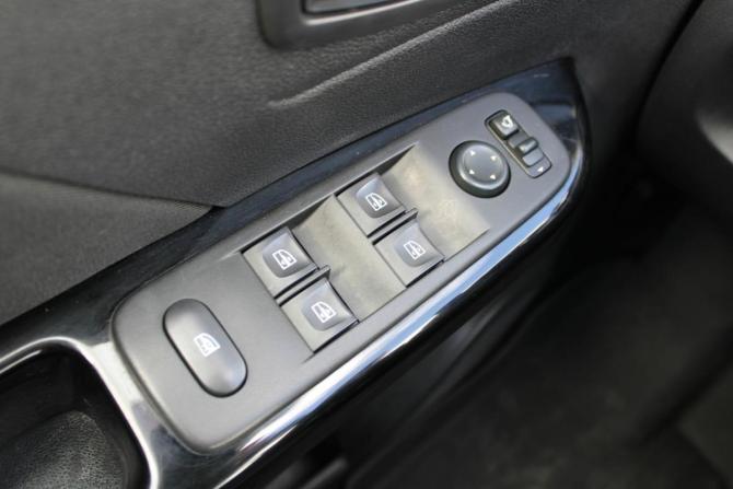 Renault Kaptur I Рестайлинг с пробегом 2021 года, цена 1 490 000 рублей, 79000 км, внедорожник, Автокод Объявления
