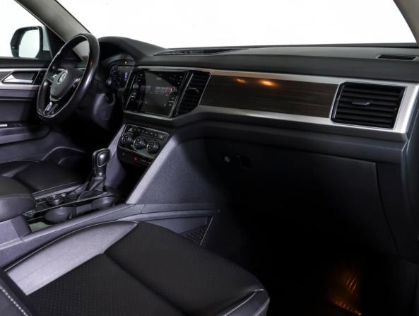 Volkswagen Teramont I с пробегом 2018 года, цена 2 990 000 рублей, 179990 км, внедорожник, Автокод Объявления