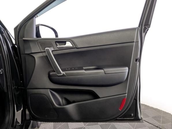 Kia Sportage IV с пробегом 2018 года, цена 2 015 000 рублей, 138125 км, внедорожник, Автокод Объявления