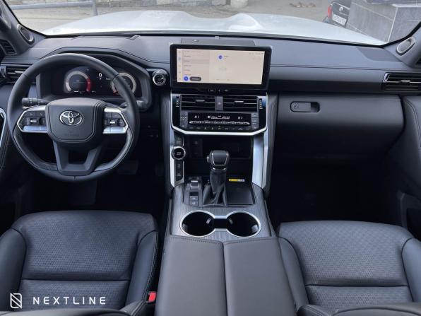 Новый Toyota Land Cruiser 300 Series 2025 года, цена 17 690 000 рублей, внедорожник, Автокод Объявления