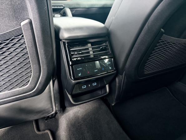 Geely Monjaro I с пробегом 2024 года, цена 3 250 000 рублей, 52500 км, внедорожник, Автокод Объявления