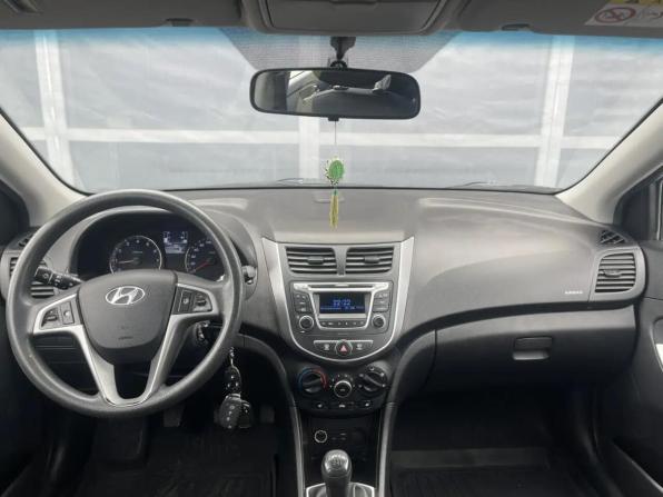 Hyundai Solaris I Рестайлинг с пробегом 2015 года, цена 1 050 000 рублей, 117000 км, седан, Автокод Объявления
