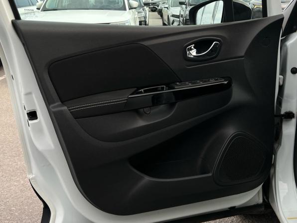 Renault Kaptur I с пробегом 2019 года, цена 1 399 000 рублей, 157950 км, внедорожник, Автокод Объявления