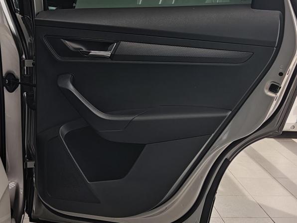 Skoda Karoq I с пробегом 2021 года, цена 2 580 000 рублей, 69271 км, внедорожник, Автокод Объявления