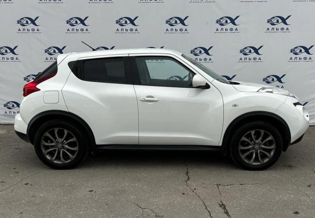 Nissan Juke I с пробегом 2014 года, цена 1 080 000 рублей, 158012 км, внедорожник, Автокод Объявления