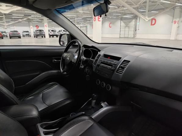 Mitsubishi Outlander II с пробегом 2008 года, цена 799 000 рублей, 267456 км, внедорожник, Автокод Объявления