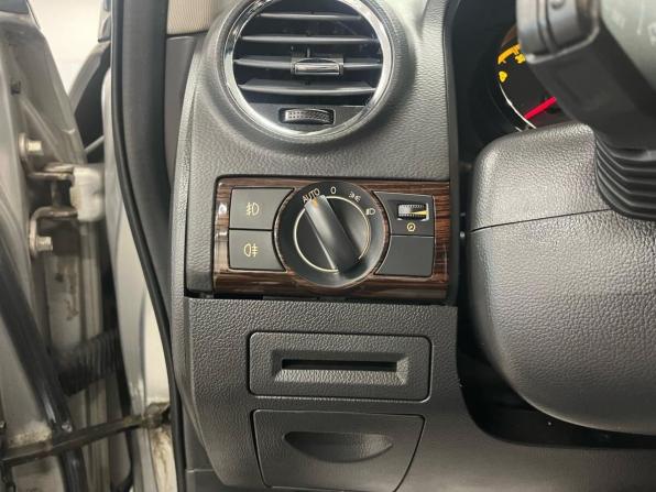 Opel Antara I с пробегом 2009 года, цена 695 000 рублей, 158267 км, внедорожник, Автокод Объявления