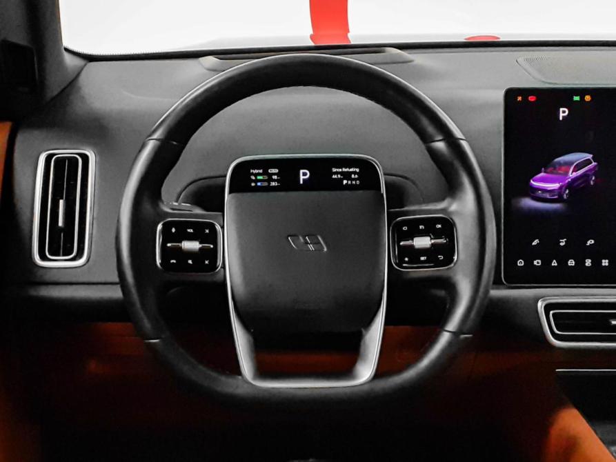 Li Auto (Lixiang) L9 I Москва  - изображение 13