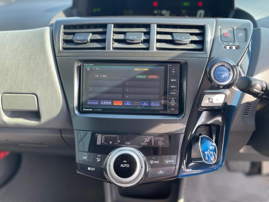 Toyota Prius Alpha I (ZVW40/41) Томск  - изображение 12