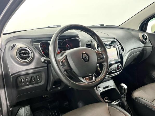 Renault Kaptur I с пробегом 2018 года, цена 1 650 000 рублей, 139327 км, внедорожник, Автокод Объявления