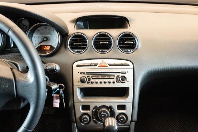 Peugeot 308 I с пробегом 2010 года, цена 700 000 рублей, 143396 км, хэтчбек, Автокод Объявления