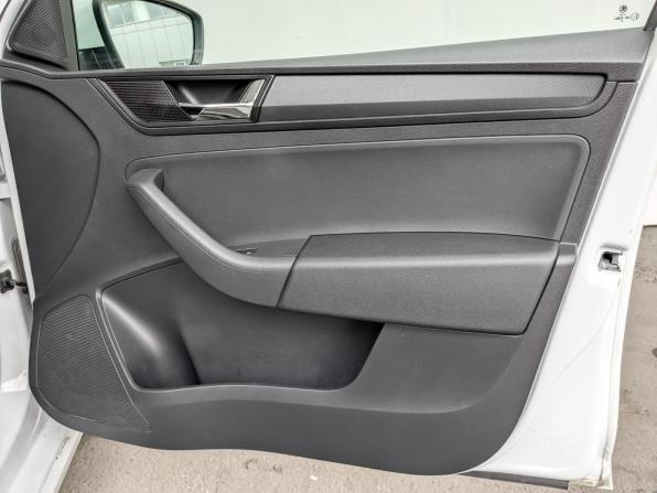 Skoda Rapid I Рестайлинг с пробегом 2018 года, цена 1 250 000 рублей, 104321 км, лифтбек, Автокод Объявления