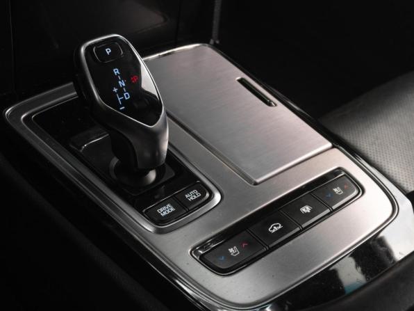 Hyundai Equus II Рестайлинг с пробегом 2013 года, цена 1 769 000 рублей, 205612 км, седан, Автокод Объявления