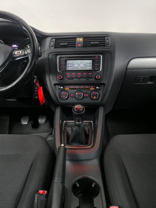 Volkswagen Jetta VI Рестайлинг Москва  - изображение 12