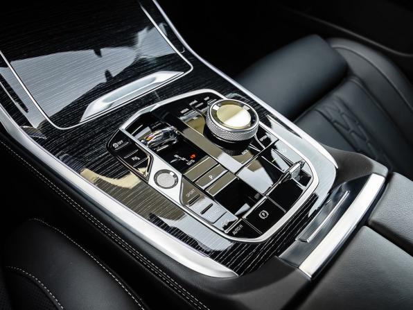 BMW X7 I (G07) Рестайлинг с пробегом 2025 года, цена 19 500 000 рублей, 13 км, внедорожник, Автокод Объявления