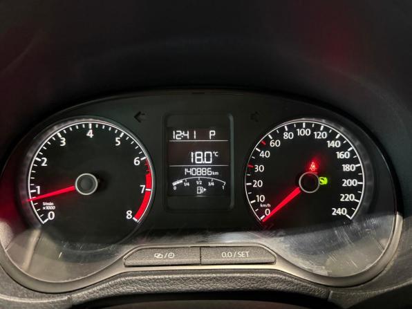 Volkswagen Polo V Рестайлинг с пробегом 2019 года, цена 1 385 000 рублей, 138000 км, седан, Автокод Объявления