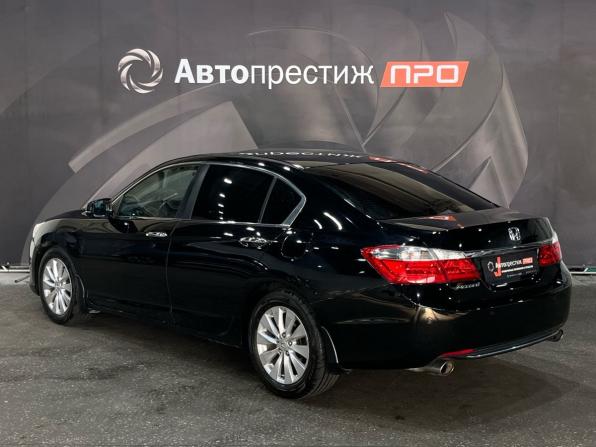 Honda Accord IX с пробегом 2013 года, цена 1 398 000 рублей, 225901 км, седан, Автокод Объявления