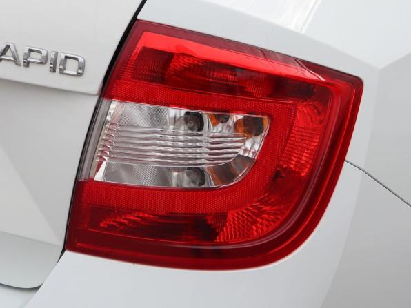 Skoda Rapid I с пробегом 2015 года, цена 960 000 рублей, 219458 км, лифтбек, Автокод Объявления