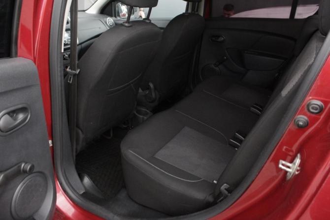 Renault Sandero II Рестайлинг с пробегом 2019 года, цена 1 120 000 рублей, 156001 км, хэтчбек, Автокод Объявления