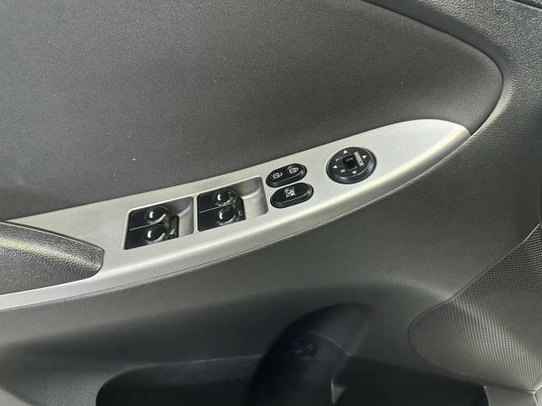 Hyundai Solaris I Рестайлинг с пробегом 2014 года, цена 734 000 рублей, 164921 км, хэтчбек, Автокод Объявления
