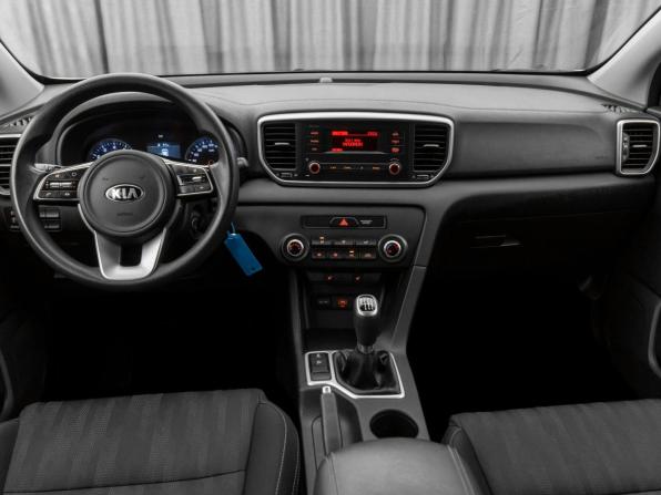 Kia Sportage IV Рестайлинг с пробегом 2018 года, цена 1 650 000 рублей, 180534 км, внедорожник, Автокод Объявления