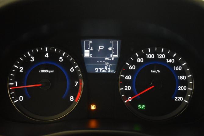 Hyundai Solaris I Рестайлинг с пробегом 2015 года, цена 1 140 000 рублей, 97523 км, седан, Автокод Объявления
