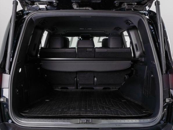 Toyota Land Cruiser 300 Series с пробегом 2021 года, цена 11 239 000 рублей, 48039 км, внедорожник, Автокод Объявления