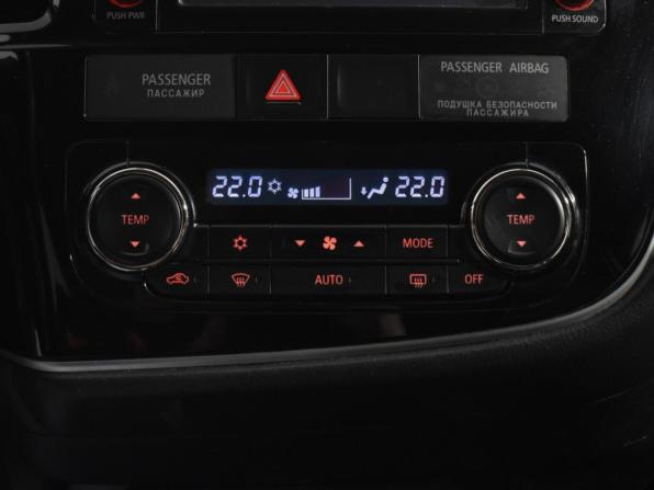 Mitsubishi Outlander III Рестайлинг 2 с пробегом 2017 года, цена 1 698 900 рублей, 147498 км, внедорожник, Автокод Объявления