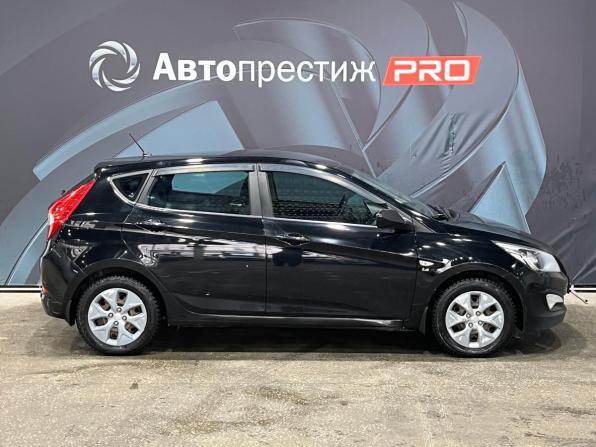 Hyundai Solaris I Рестайлинг с пробегом 2016 года, цена 633 000 рублей, 318079 км, хэтчбек, Автокод Объявления