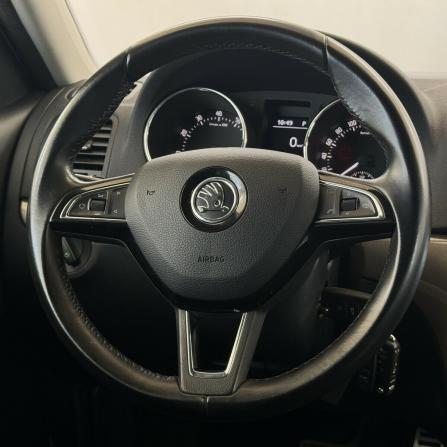 Skoda Yeti I Рестайлинг с пробегом 2017 года, цена 1 750 000 рублей, 183133 км, внедорожник, Автокод Объявления