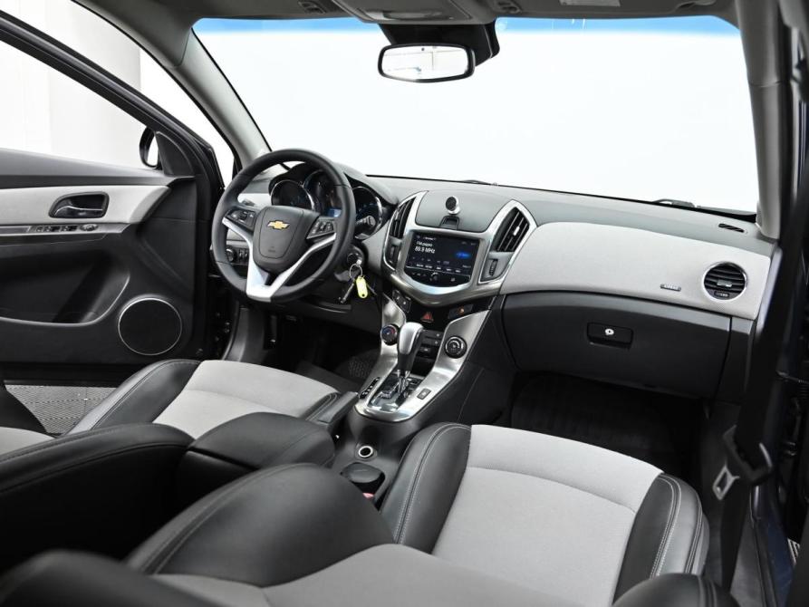 Chevrolet Cruze I Рестайлинг Москва  - изображение 5