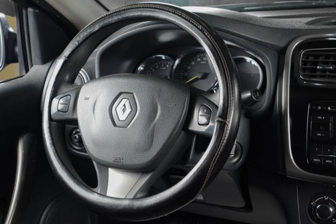 Renault Logan II с пробегом 2016 года, цена 799 000 рублей, 194000 км, седан, Автокод Объявления