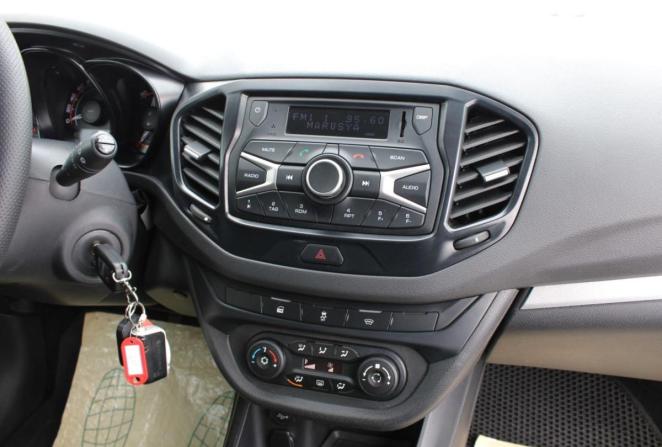 Lada (ВАЗ) Vesta I с пробегом 2018 года, цена 990 000 рублей, 82512 км, универсал, Автокод Объявления