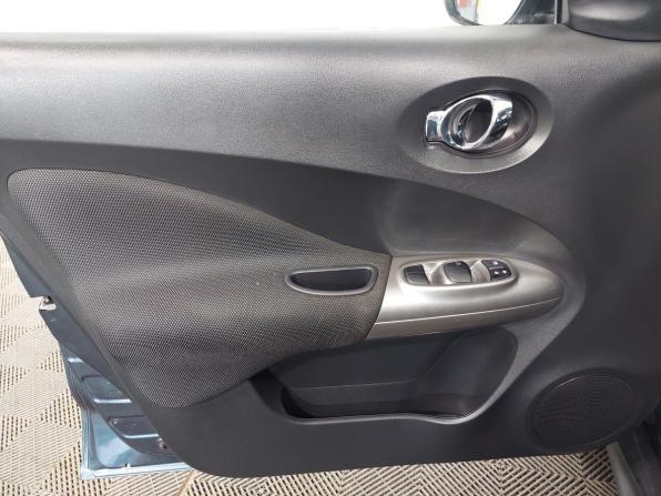 Nissan Juke I с пробегом 2012 года, цена 1 090 000 рублей, 61780 км, внедорожник, Автокод Объявления