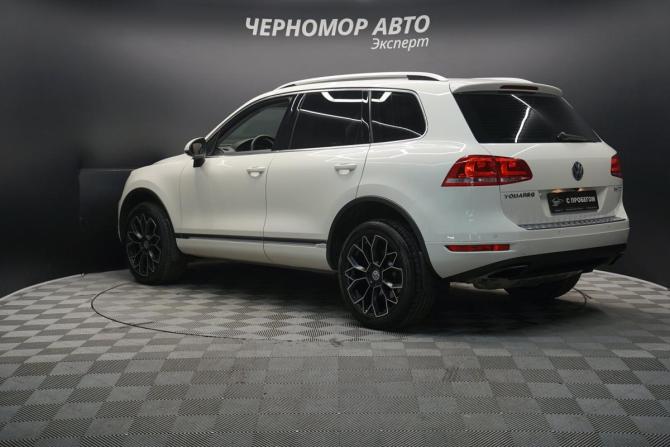 Volkswagen Touareg II с пробегом 2011 года, цена 2 199 000 рублей, 219984 км, внедорожник, Автокод Объявления