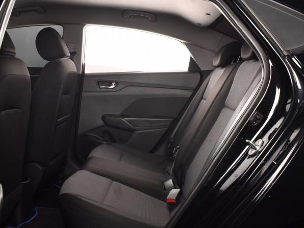 Hyundai Solaris II с пробегом 2017 года, цена 1 199 999 рублей, 175183 км, седан, Автокод Объявления