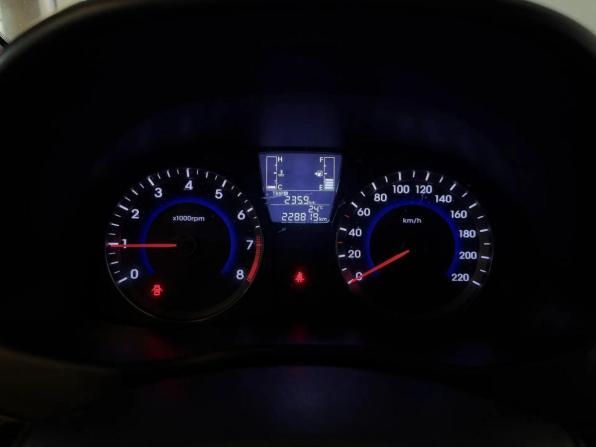 Hyundai Solaris I Рестайлинг с пробегом 2014 года, цена 595 000 рублей, 228820 км, седан, Автокод Объявления