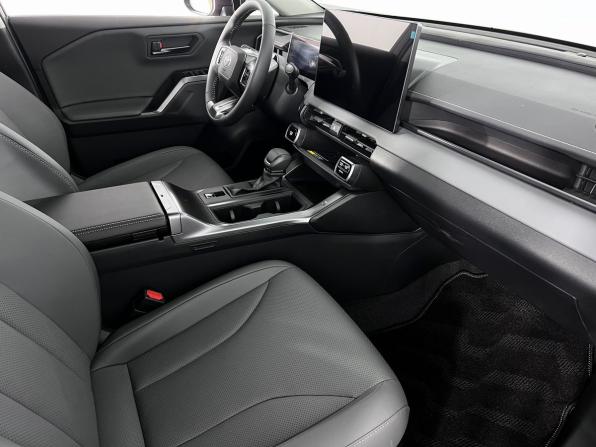 Toyota RAV4 VI (XA60) с пробегом 2026 года, цена 4 830 000 рублей, 13 км, внедорожник, Автокод Объявления