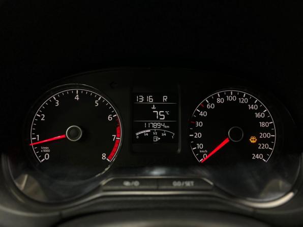 Volkswagen Polo V Рестайлинг с пробегом 2019 года, цена 1 285 000 рублей, 117893 км, седан, Автокод Объявления