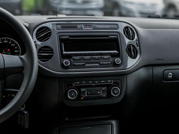 Volkswagen Tiguan I Рестайлинг с пробегом 2013 года, цена 1 399 000 рублей, 111956 км, внедорожник, Автокод Объявления