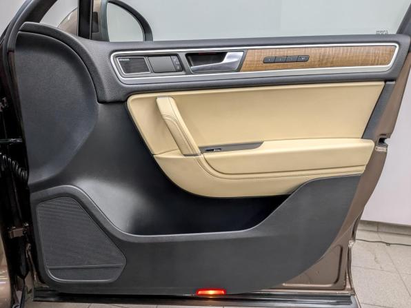 Volkswagen Touareg II с пробегом 2012 года, цена 3 200 000 рублей, 135005 км, внедорожник, Автокод Объявления