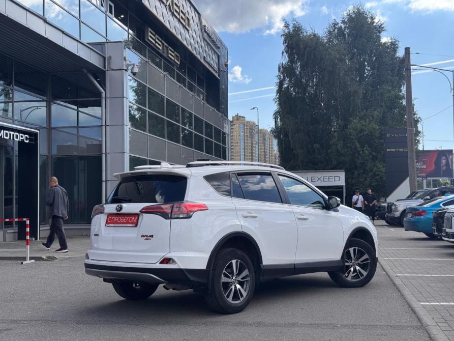 Toyota RAV4 IV (XA40) Рестайлинг Санкт-Петербург  - изображение 4