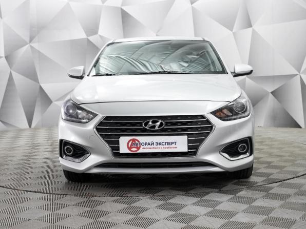 Hyundai Solaris II с пробегом 2018 года, цена 1 295 000 рублей, 114715 км, седан, Автокод Объявления
