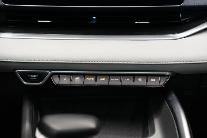 Geely Preface I (China Market) Рестайлинг с пробегом 2022 года, цена 2 490 000 рублей, 62015 км, седан, Автокод Объявления