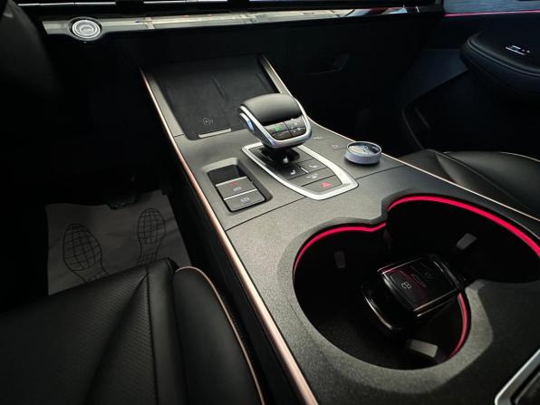 Omoda C5 I с пробегом 2024 года, цена 1 790 000 рублей, 28000 км, внедорожник, Автокод Объявления